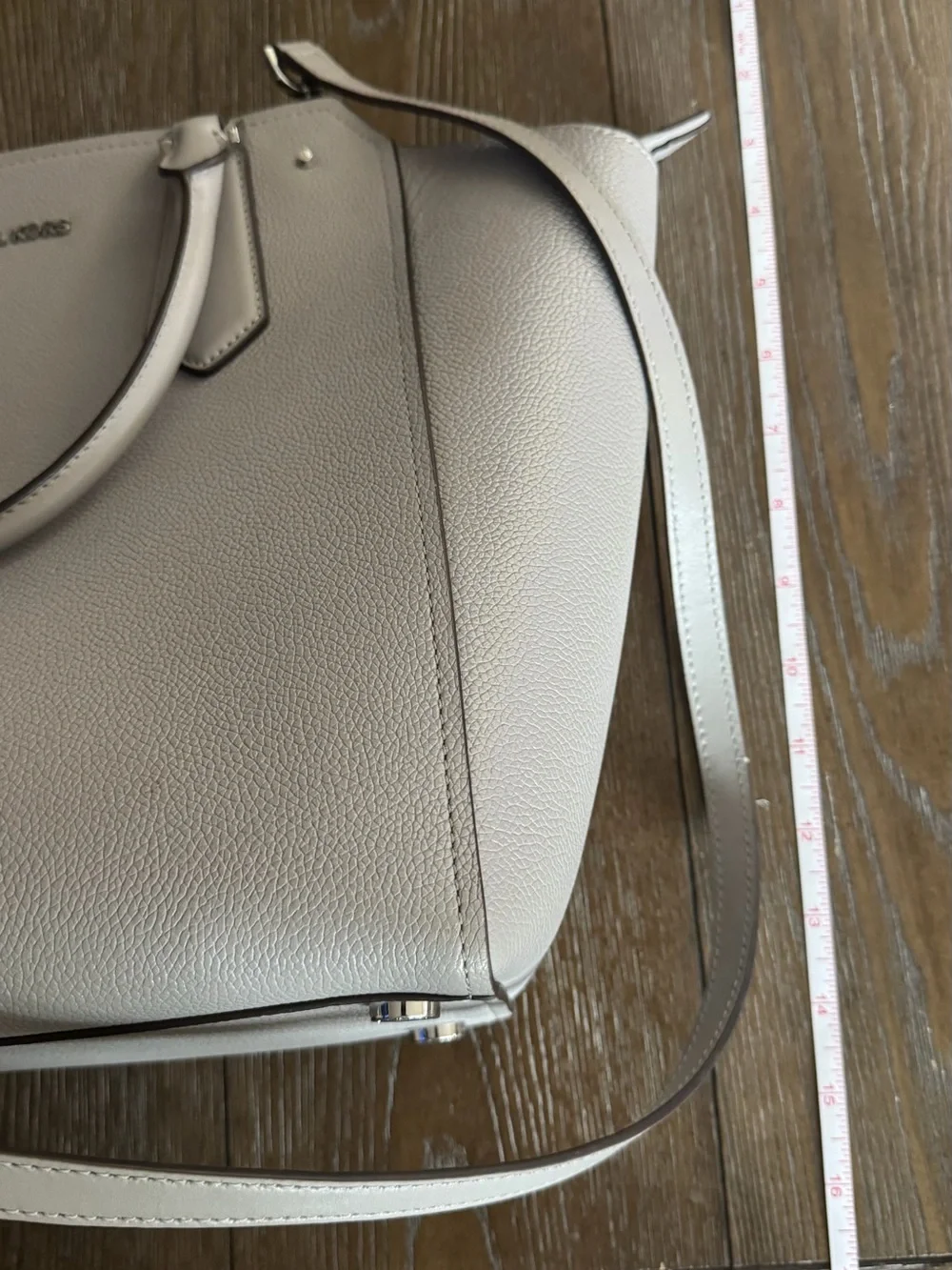 MICHAEL KORS Light Gray Pebbled Leather Satchel